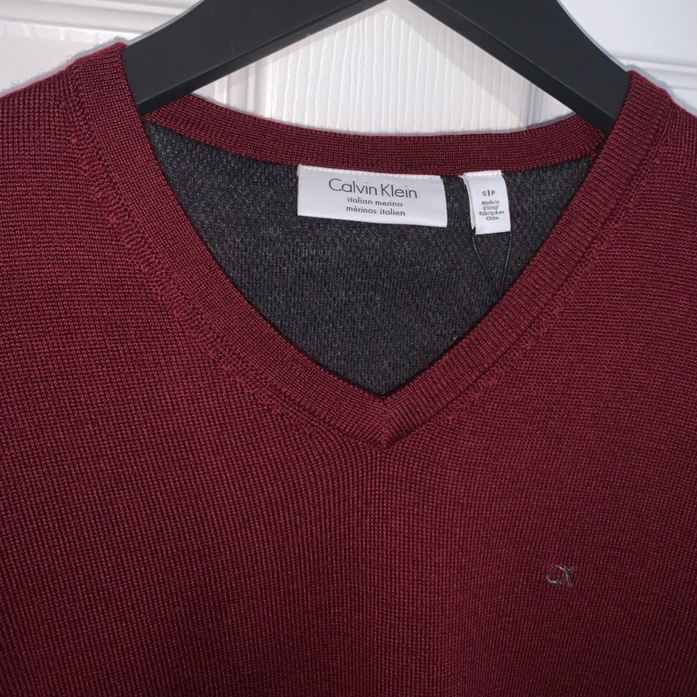 Calvin Klein Sweater